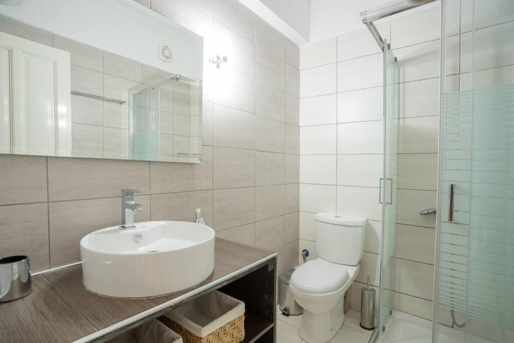 New  2 Bedroom/ 2 Bath Ap.Nidri, Familia Exterior foto
